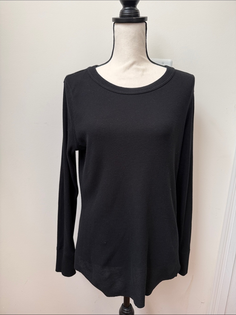 GAP Black Waffle-Knit Long Sleeve Tee - Women's